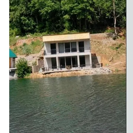 Apartment H&e Vikendica Na Vodi Klotjevac